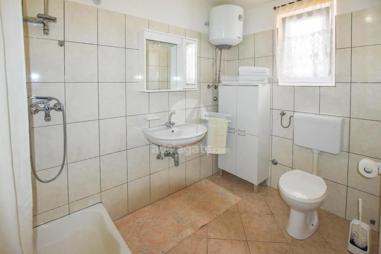 Apartments Anchor Pasman